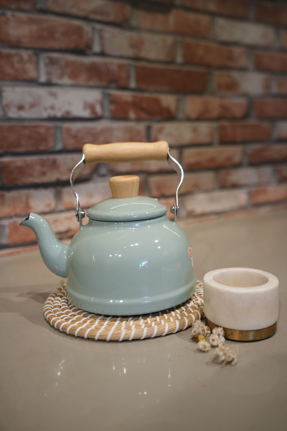 Vintage Green Tea Kettle (1.6 Liters)