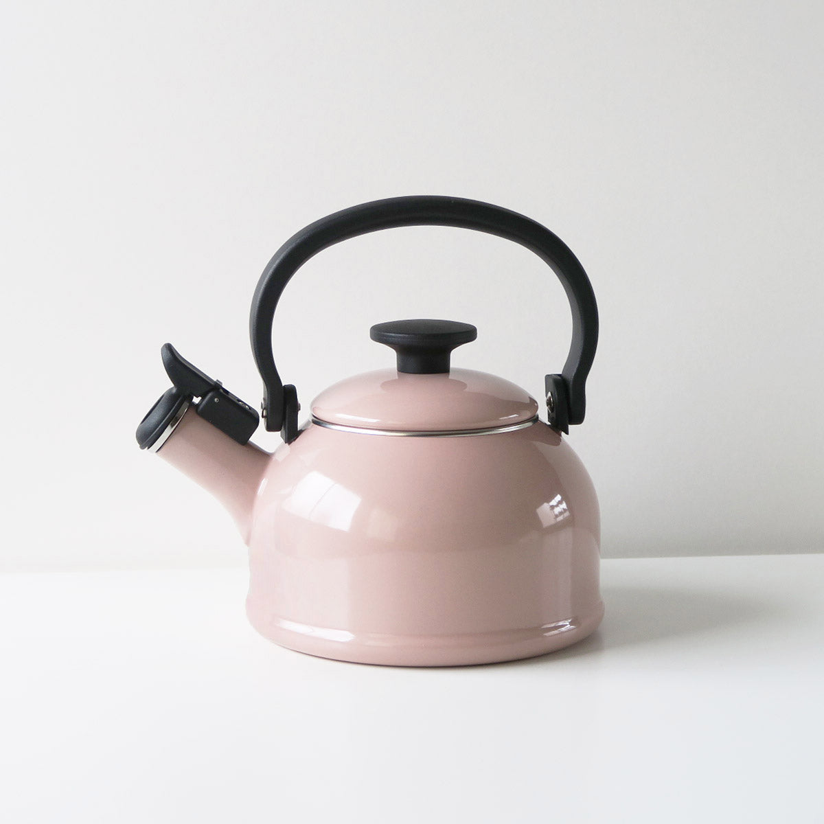 Ash Pink Whistling Kettle (1.6 Liters)